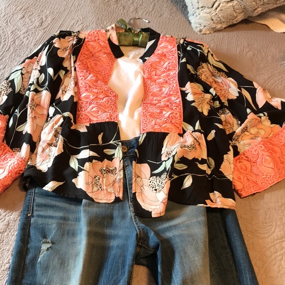 Top - Picture 5 of 5